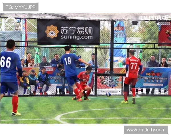 足球明星卡保护套完美守护你的珍藏卡片尽显球星魅力与个性风采